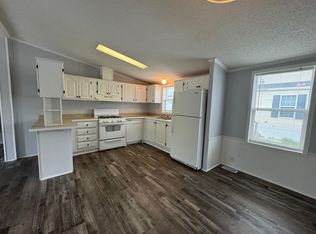 3338 Sparrow #216, Burton, MI 48519