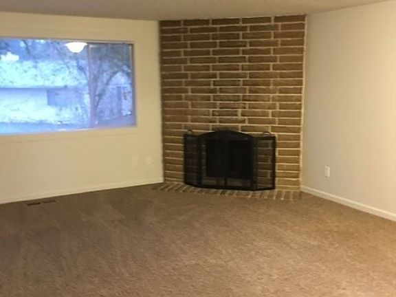 4th image of 1515 NE 141st Ave