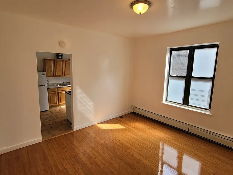 2295 Grand Concourse #F3 — Photo 1