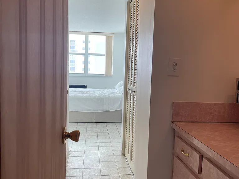 1401 S Ocean Dr #607 — Photo 10