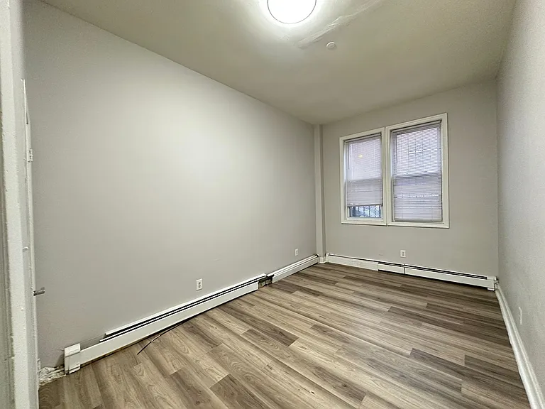 205 Monticello Ave #1E — Photo 6