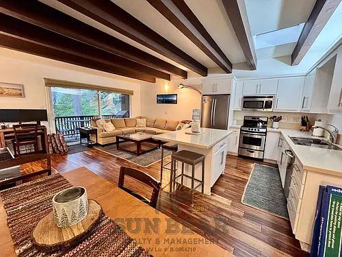 845 Southwood Blvd Photo 1