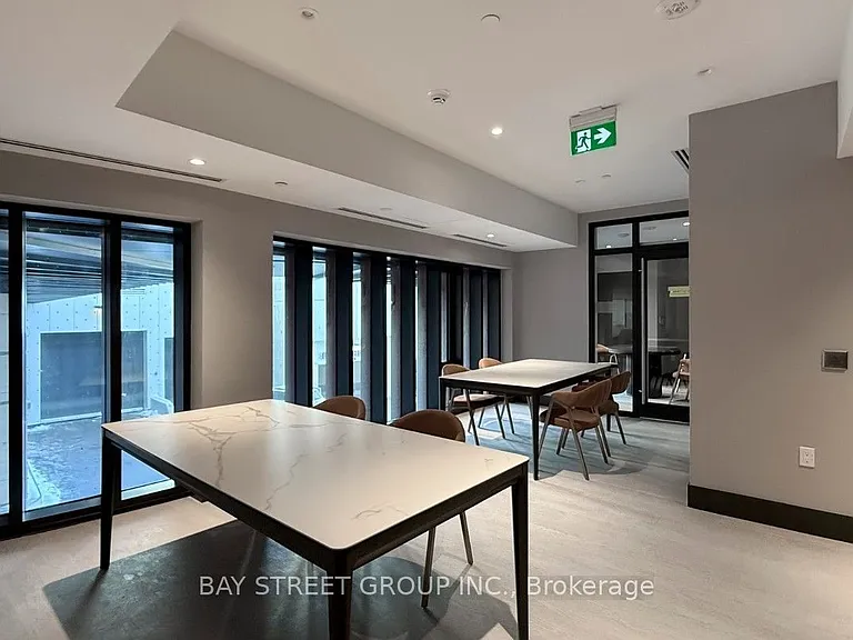 5858 Yonge St #2023 — Photo 47
