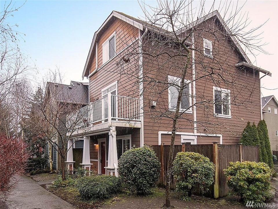 1st image of 15305 15th Ave W
