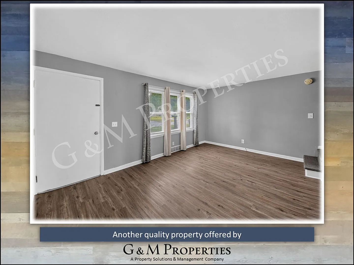 325-327 Bennington Dr. — Photo 3