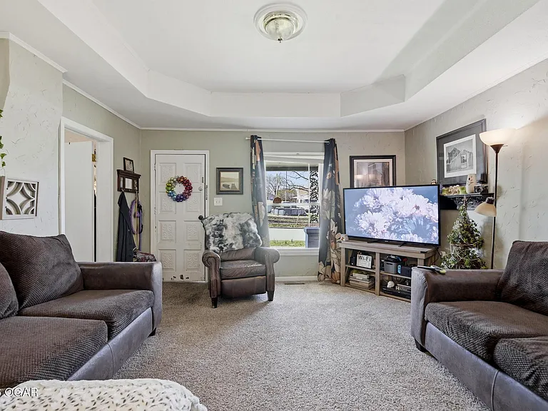 2127 S Joplin Ave — Photo 2