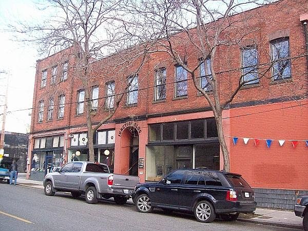 1st image of 5206 Ballard Ave NW #1