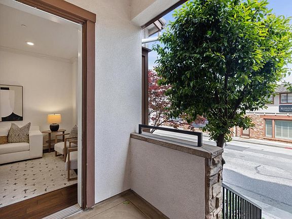 4th image of 396 1st St #1