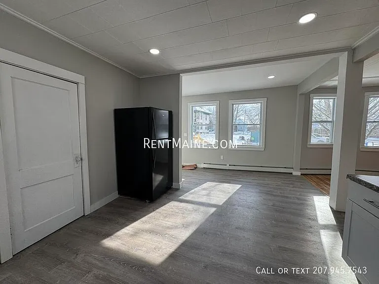 6 Woodman Ave #1 — Photo 5