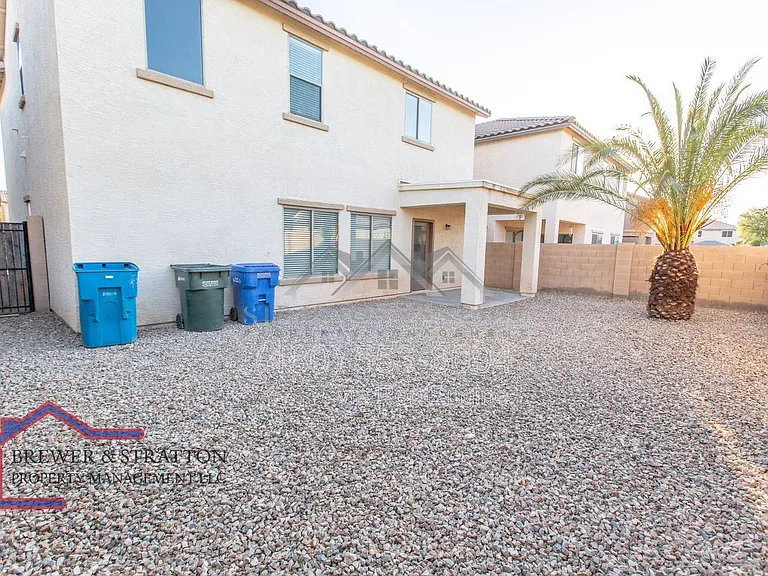 5816 W Gwen St — Photo 45