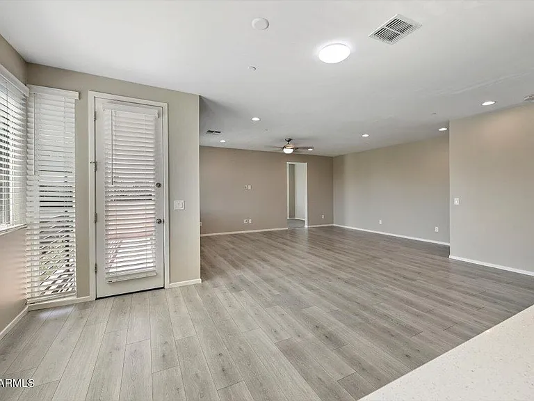 1250 N Abbey Ln #200 — Photo 15