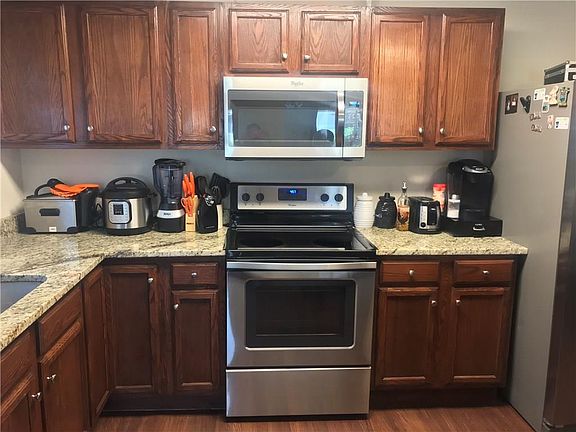 4th image of 4241 Hartford Dr