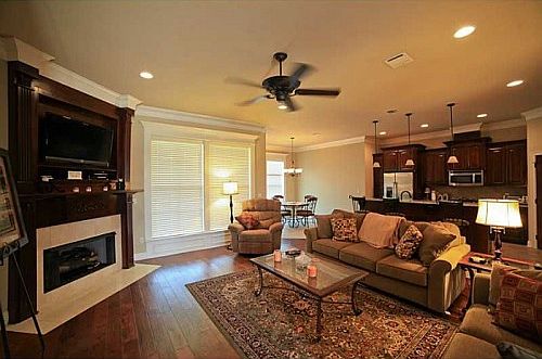 3rd image of 503 Choctaw Ct