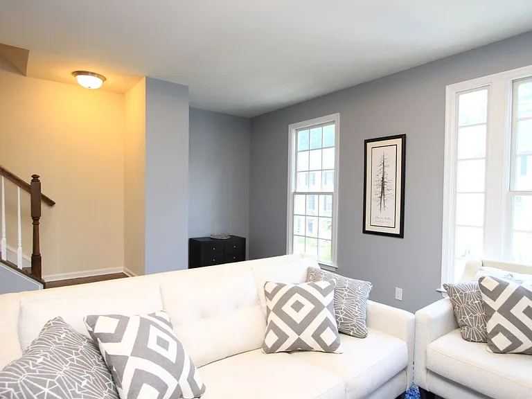 129 Parkway Ct — Photo 7