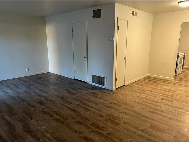 Family room - Other view