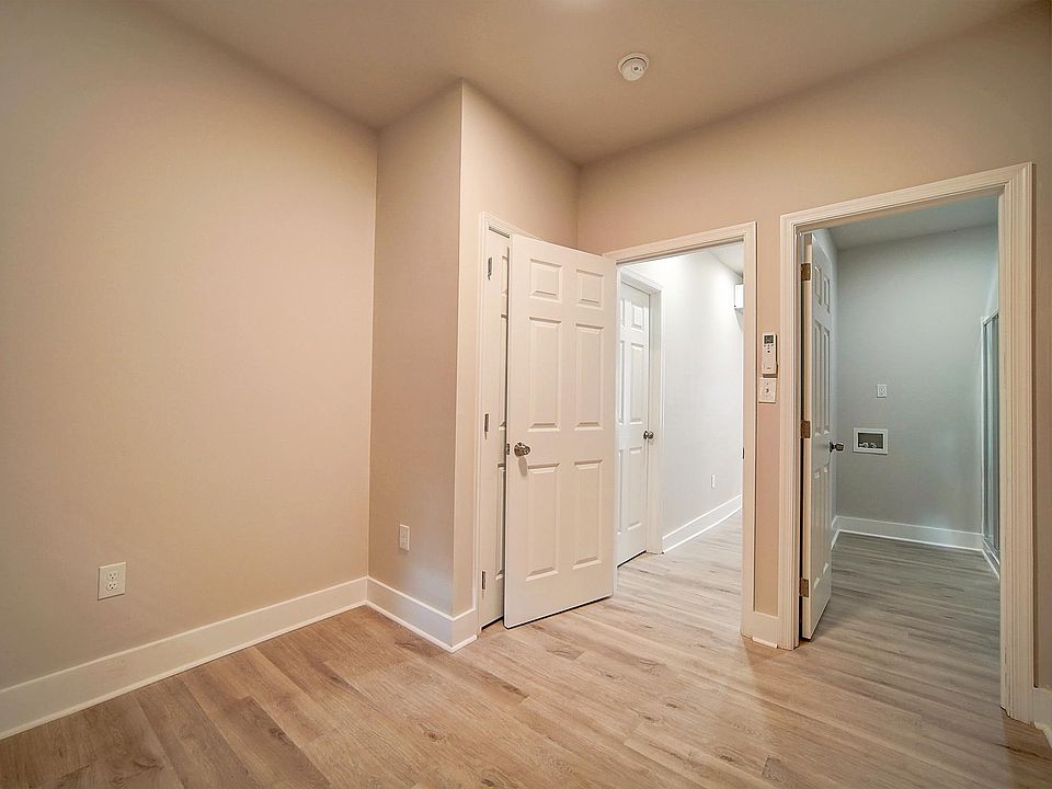 1st image of 6051 N Norwood St #36