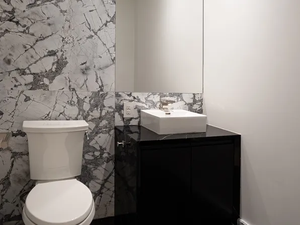 138 East 50th Street 15BB image 7 of 7
