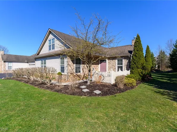 186 Sandover Dr, Aurora, OH 44202