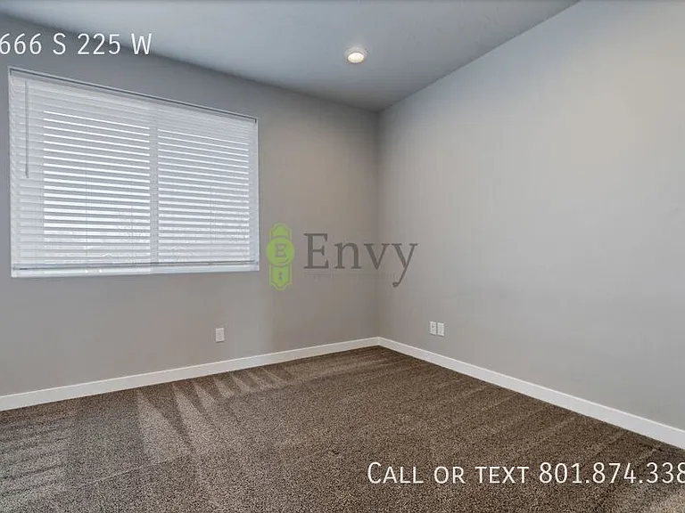 1666 S 225 W — Photo 10