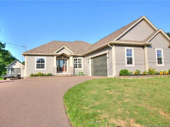 111 Aurele Cormier, Shediac, NB E4P 9C1