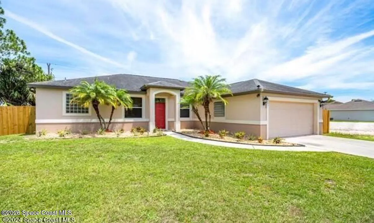 4 bed, 2.0 bath, 1870 sqft, $2,800 — Photo 2