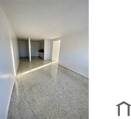 4th image of 3800 E 4th Ave APT 4