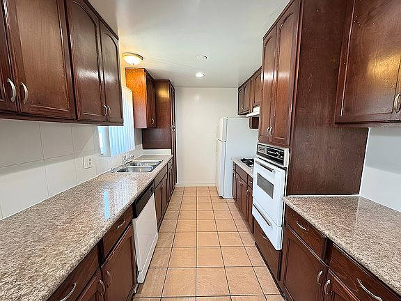 4th image of 2024 S Garth Ave APT 6