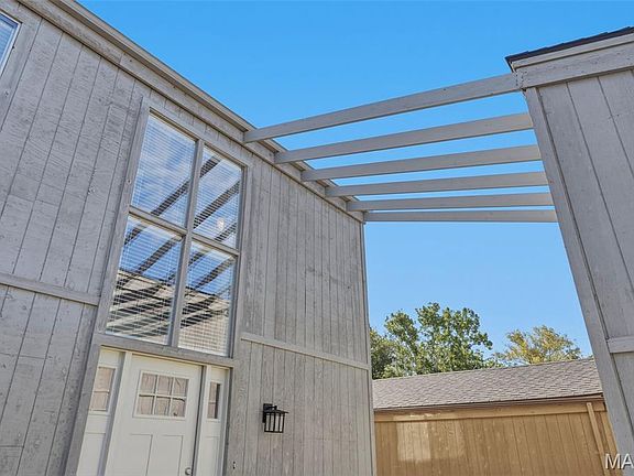4th image of 1675 Country Hill Ln