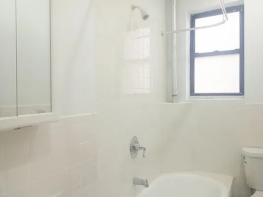 Rented by Bohemia Realty Group | media 21