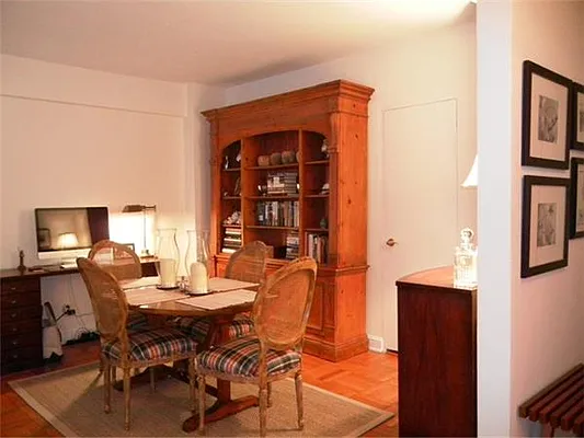 Rented by essential NEW YORK Real Estate | media 18