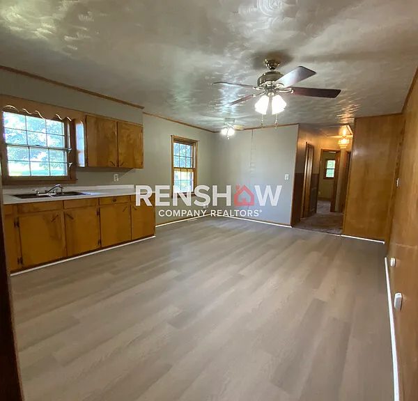 907 Sycamore St — Photo 7
