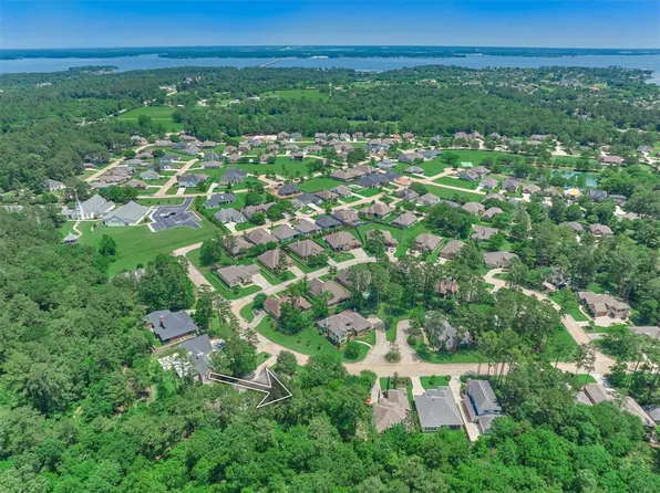 378 Camden Hls W, Montgomery, TX 77356