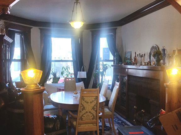 2nd image of 4710 N Artesian Ave #1