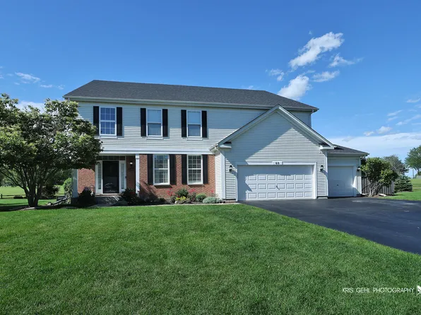 60 W Arden Ln, Round Lake, IL 60073