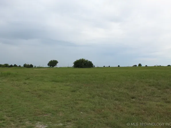 2297 NE 1st St, Pryor, OK 74361