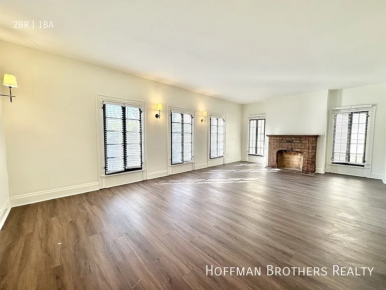 1838 N Wilton Pl #6 — Photo 2