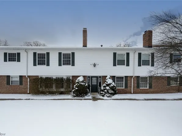 7050 Carriage Hill Dr APT 103, Brecksville, OH 44141