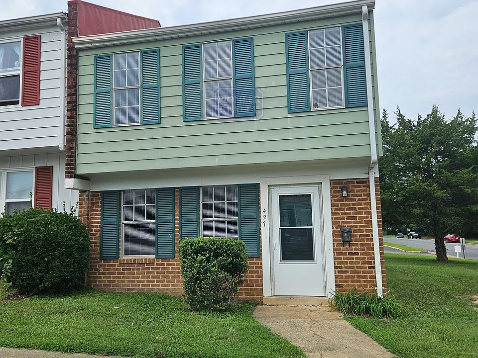427 Roxana Rd