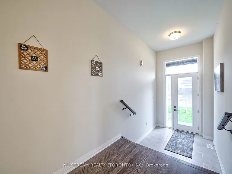 3185 Searidge St — Photo 5