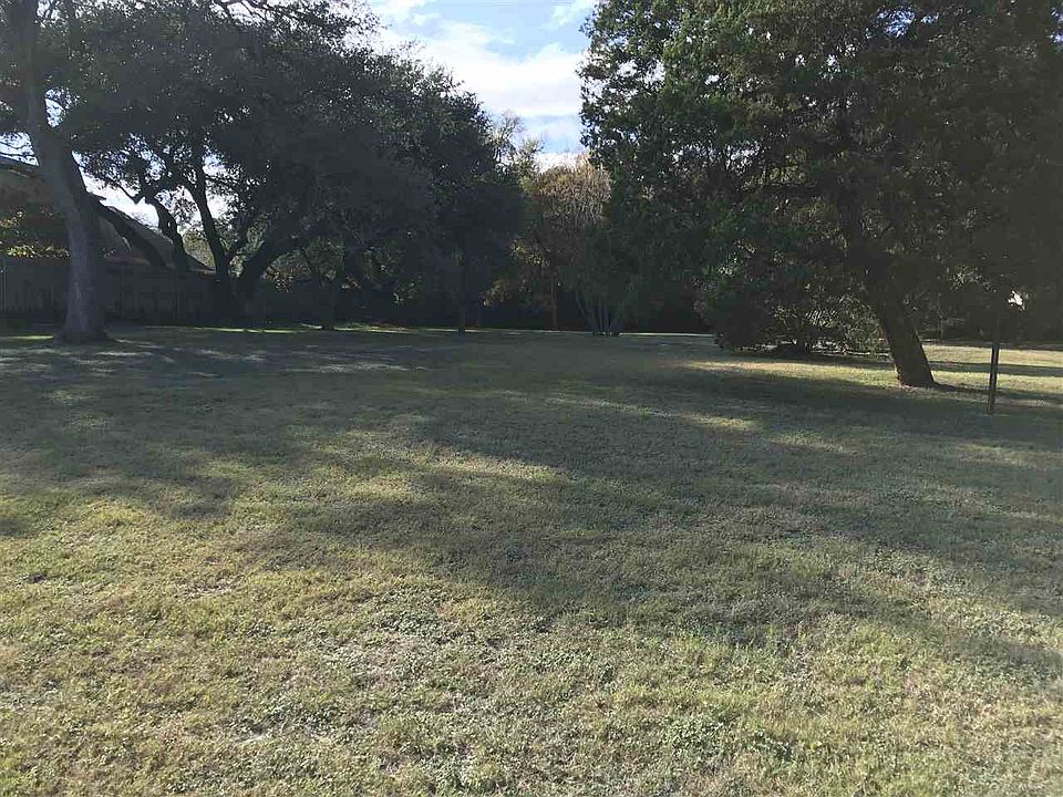 2nd image of 4801 Ridgeview Dr