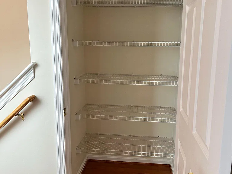 1607 E Fairmount Ave — Photo 18