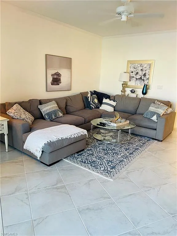 2 bed, 2.0 bath, 1382 sqft, $9,000 — Photo 4
