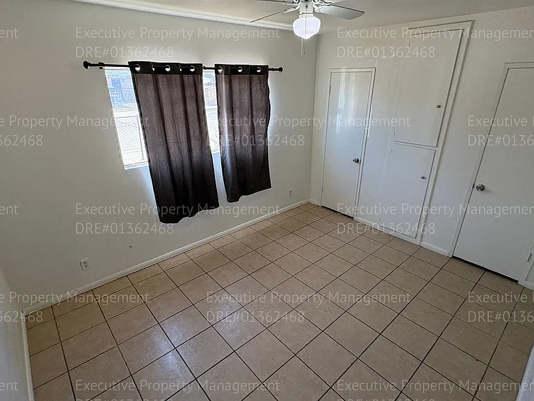 820 Moore St — Photo 29