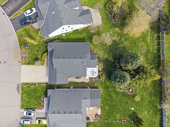 3rd image of 8 Sandpiper Way