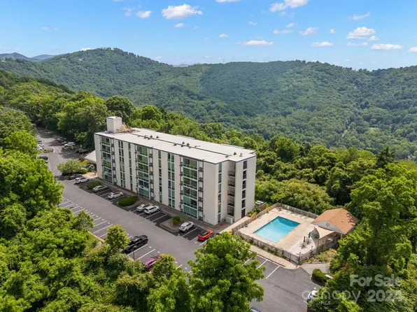 647 Town Mountain Rd APT 102, Asheville, NC 28804