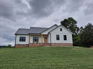 5082 Cherry Creek Rd, Sparta, TN 38583
