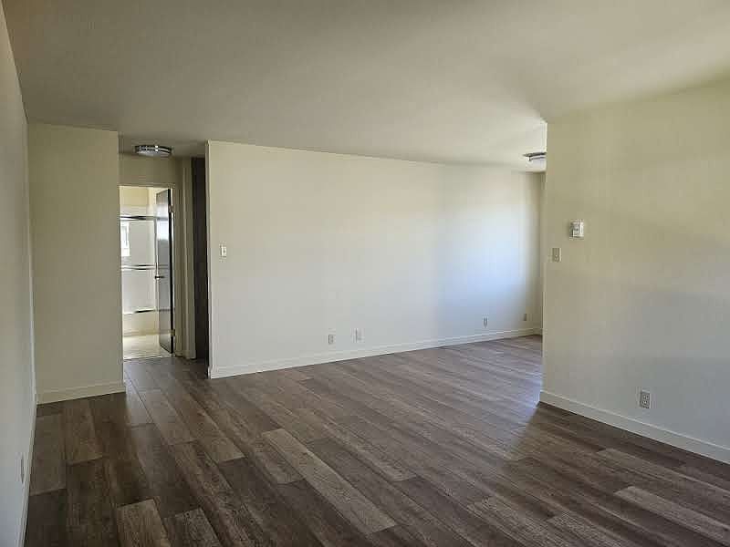 1st image of 323 Brosnan Ct