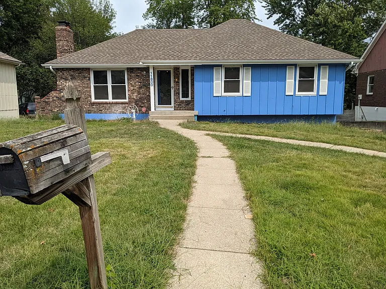 11800 E 78th Pl — Photo 1