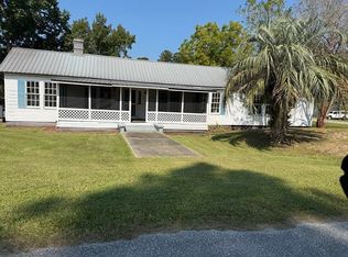 1106 Oak St NW, Townsend, GA 31331