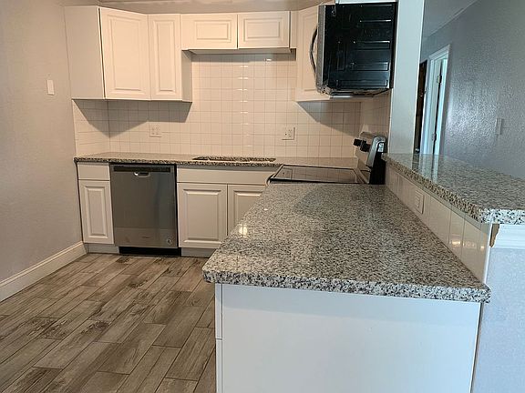 2/1 kitchen rented for $1250